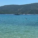 Kuca Mustra
